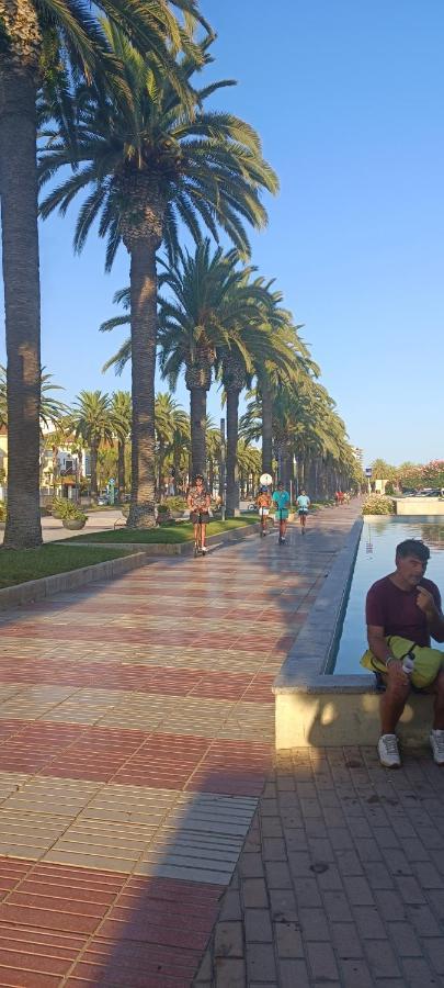 Chez Chantal 3 Chambres Au Centre Touristique De Salou Avec Garage Экстерьер фото