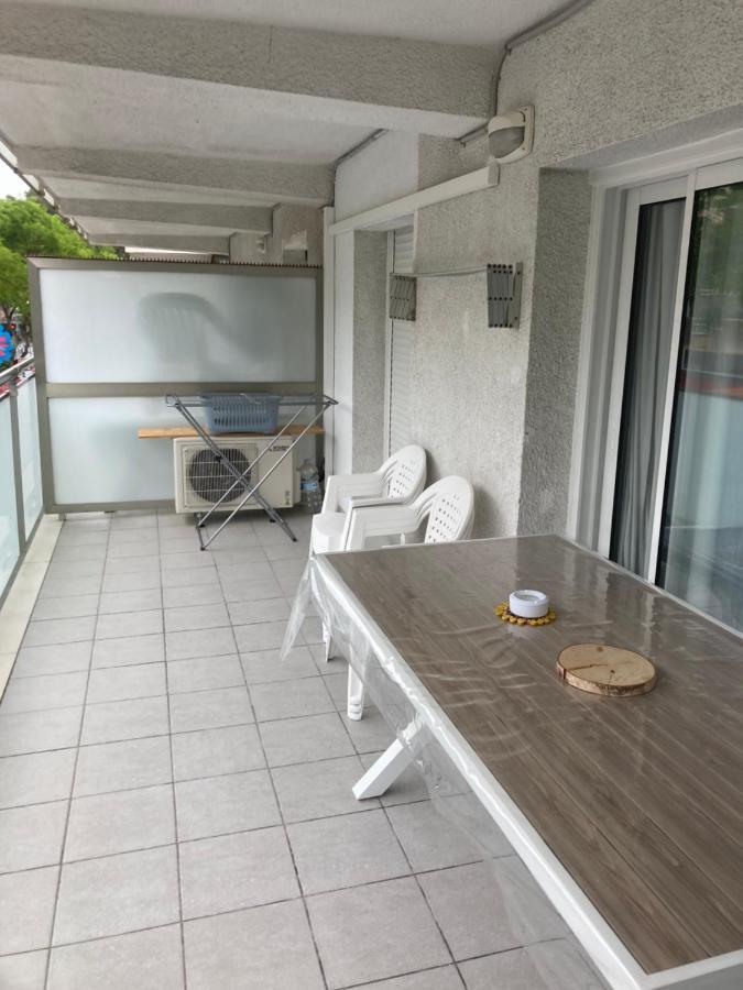 Chez Chantal 3 Chambres Au Centre Touristique De Salou Avec Garage Экстерьер фото
